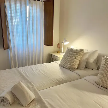 Casa Escadinhas فيلة *